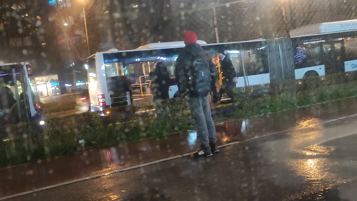 Policija identifikovala osobu koja je pravila probleme u autobusu " Centrotransa" - Avaz