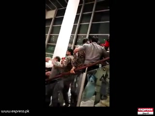اسلام آباد ائیرپورٹ پر اے ایس ایف اہلکاروں کا مسافروں پر تشدد