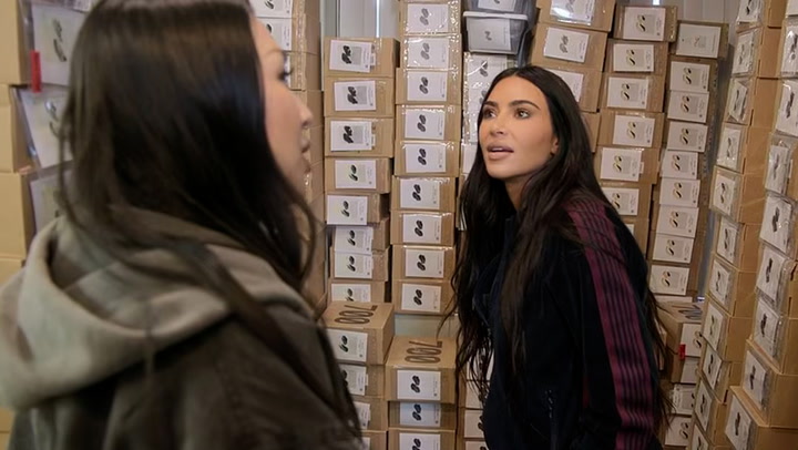 Descubre el impresionante guardarropa de Kim Kardashian, ¡que cuenta con más de 30.000 prendas!