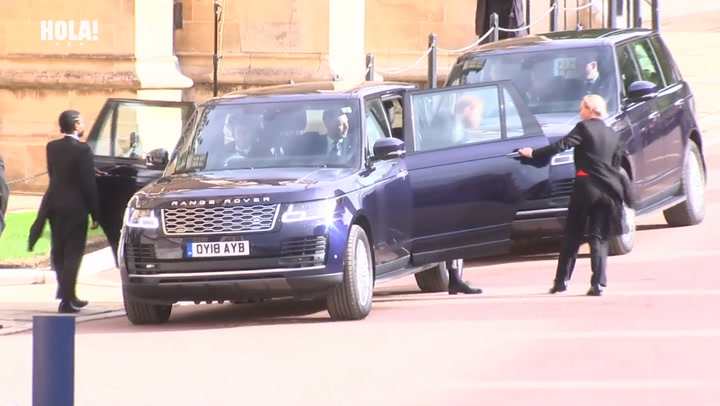 Prince Harry and Meghan Markle, and Prince William and Kate arrive at Princess Eugenie\'s wedding