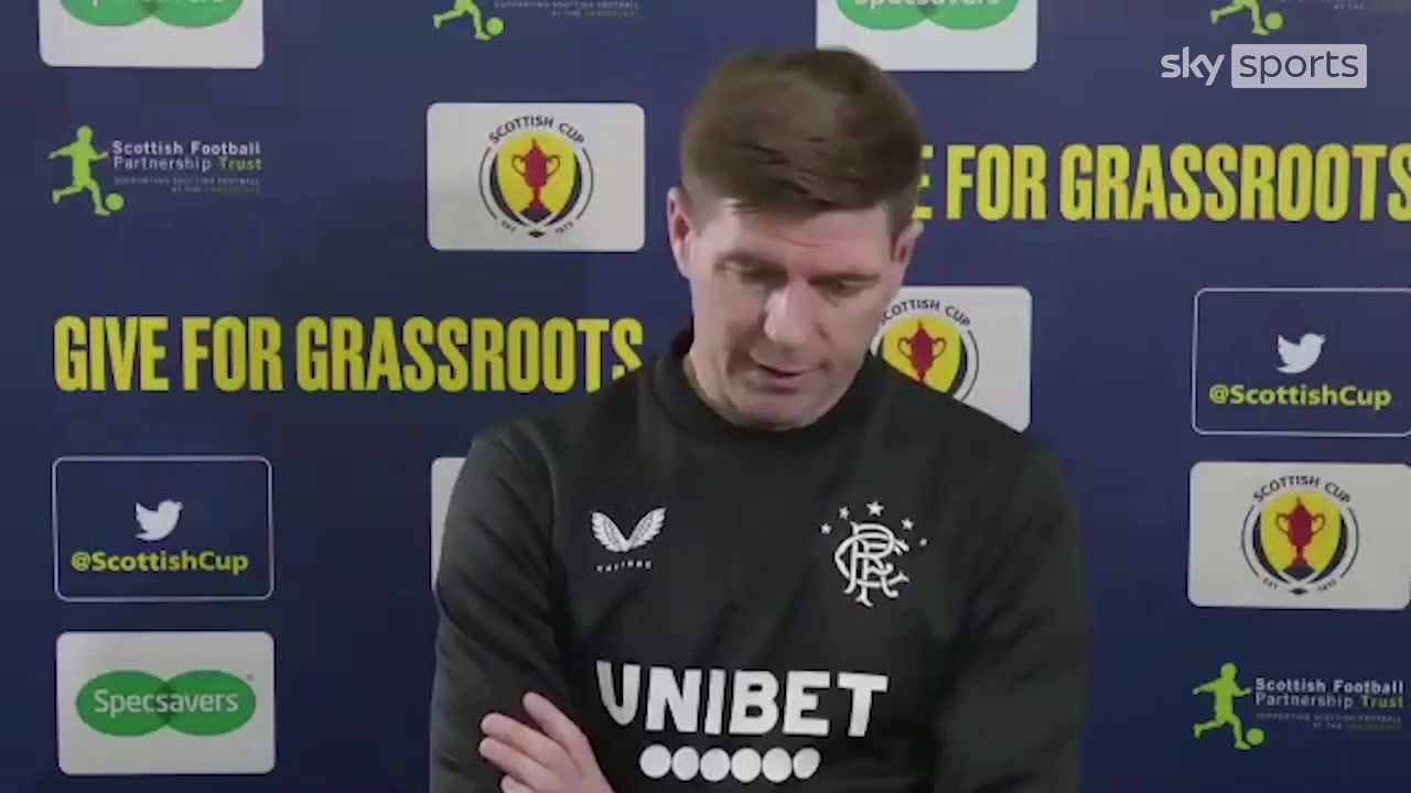 Steven Gerrard not focused on 'best team' comments