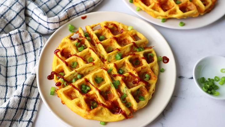 Savory chaffle and egg bites with Dash mini waffle and egg bite maker🥰