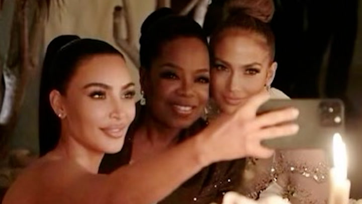 Jennifer Lopez y Kim Kardashian juntas en una fiesta en Hollywood