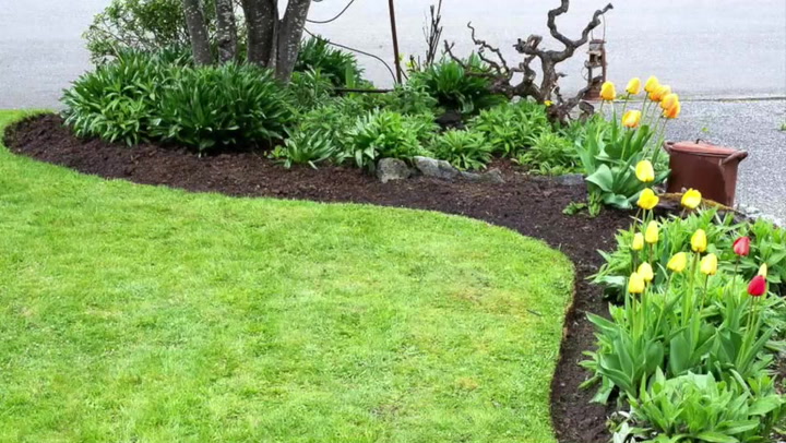 How To Create Flower Bed Edging Like A, Cutting Edge Lawn 038 Landscape Fabric