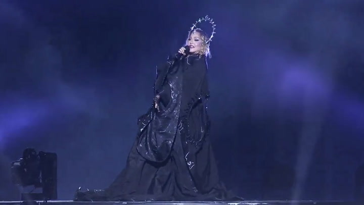 Madonna hace historia en Copacabana con un concierto multitudinario al que acuden ¡más de millón y medio de personas!