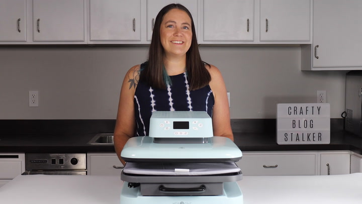 Review the HTVRont Auto Heat Press - The Crafty Blog Stalker