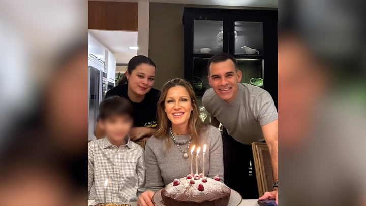 Jaydy Michel sopla las velas de su 50 cumpleaños rodeada de su familia ¡y con mensaje de Alejandro Sanz!