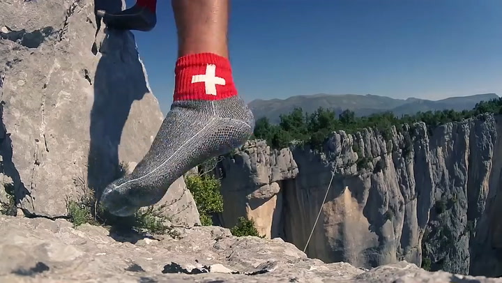 socks that replace shoes