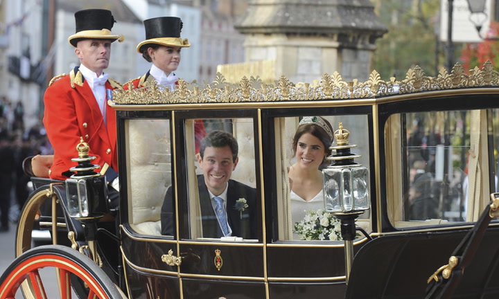 La princesa Eugenia y Jack Brooksbank realizan su primer recorrido como recién casados